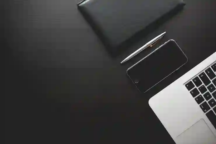 스마트폰 손전등 밝기 조절로 완벽한 어둠 극복하기